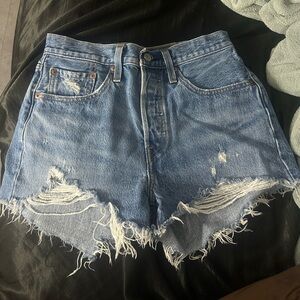 Levi’s shorts